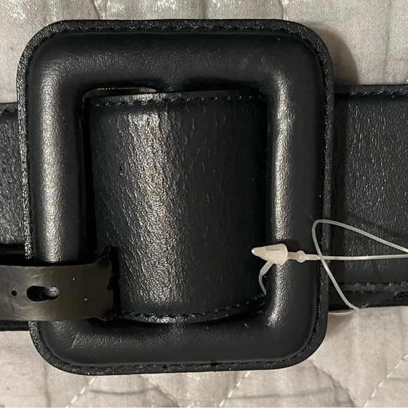 VINTAGE~2~STRETCH/ BUCKLE BELTS~M/L - Picture 3 of 4